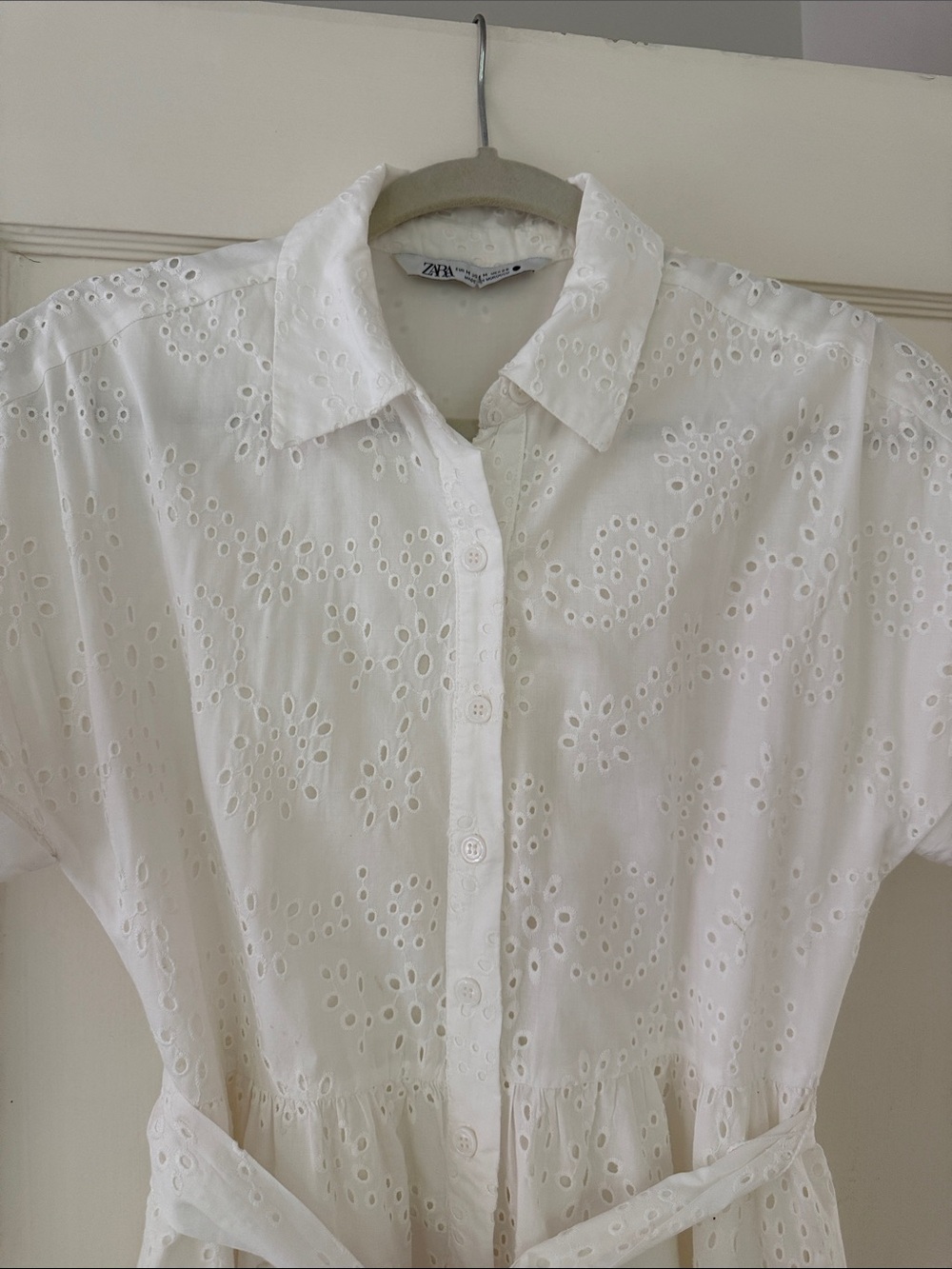 Women’s White Eyelet Midi Skirt - Classic Summer Style Zara size M cotton - Picture 3 of 4